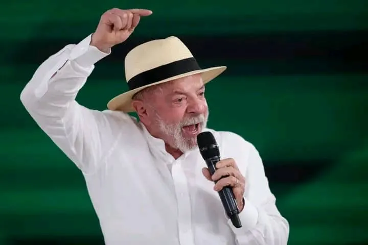 Brésil : Lula remporte un quatrième mandat
