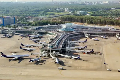 Moscou : les aéroports sous la menace des drones ukrainiens en plein sommet Russie-Afrique