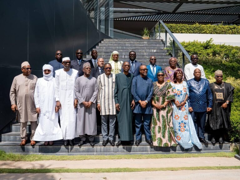 Afrique de l’Ouest : l’AES et la Cédéao relancent le dialogue à Dakar