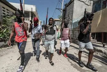 Haïti : des gangs attaquent la force internationale, quatre soldats portés disparus