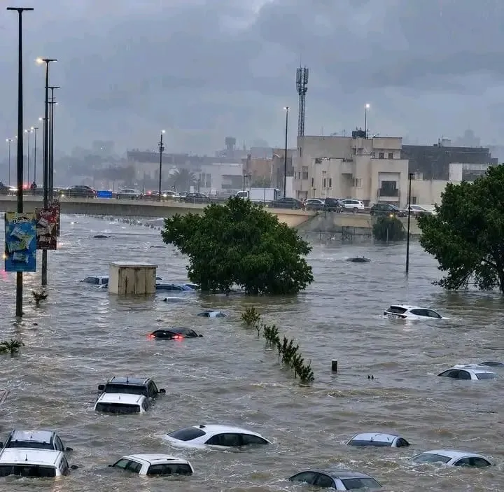 Intempéries en Libye : Tripoli se noie, un mort enregistré