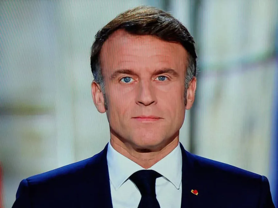Scènes de pillage et de violence en France : Emmanuel Macron condamne les manifestations et promet des sanctions