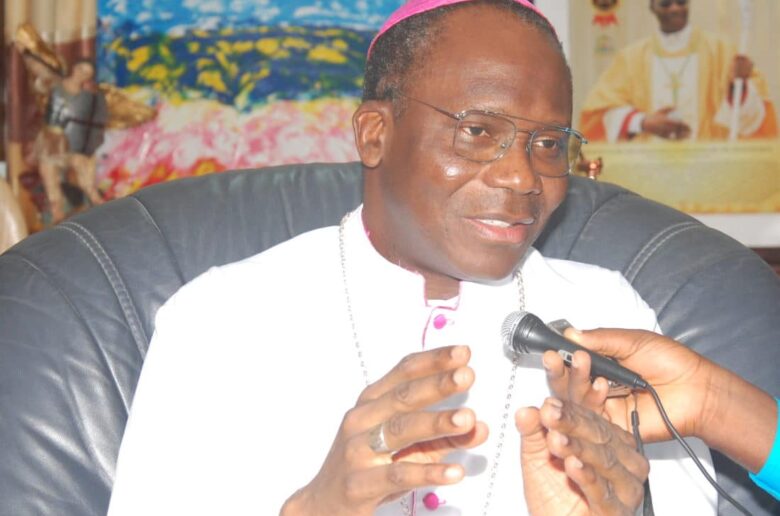 Couples homosexuels au Bénin : Les ministres ordonnés, incardinés ou de passage invités de s’abstenir toute formes de bénédiction