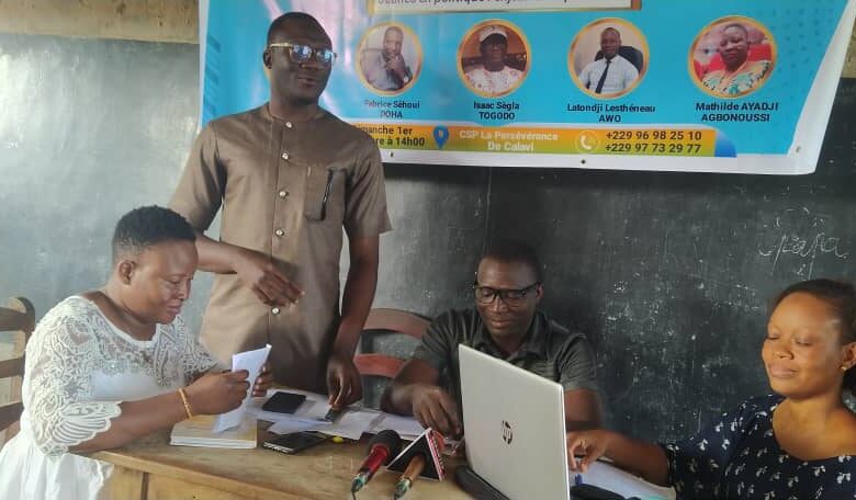 Ecole de démocratie de l’Igd : Isaac Togodo et 4 de ses camarades sensibilisent sur le militantisme politique 