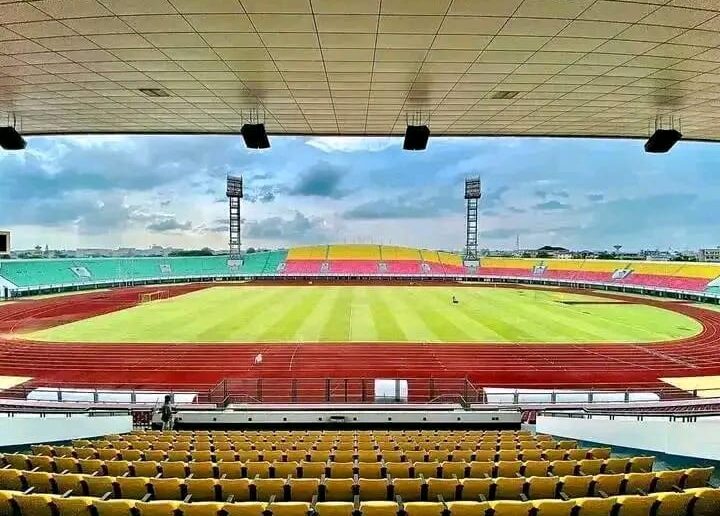 Stade de l’Amitié Général Mathieu Kérékou :   Le gouvernement annonce sa réhabilitation