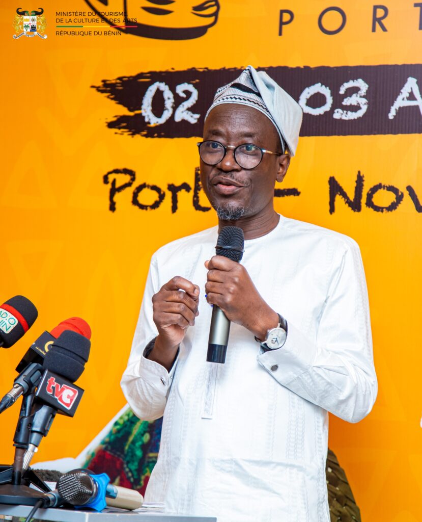 Deuxième édition du Festival des masques de Porto- Novo :  Vers une exploration des fondements du système divinatoire du Fâ