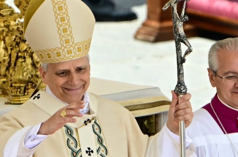 Vatican : sous pression, Léon XIV tente de tenir le cap au sommet de l’Église