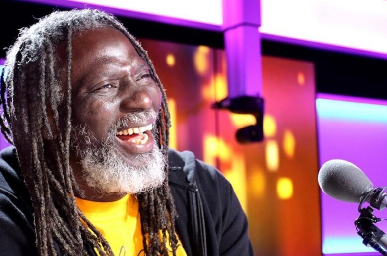 Mode de gestion politique en Afrique de l’Ouest : Tiken Jah Fakoly ironise les 3 présidents de l’AES