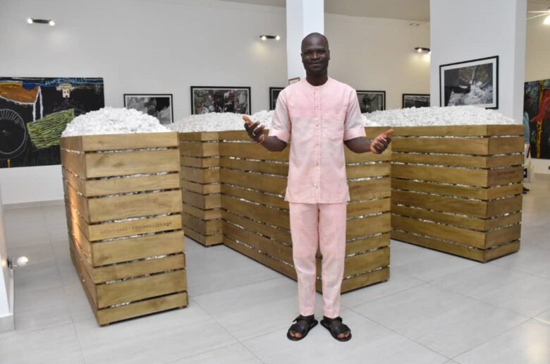 Exposition à la Galerie Encadrement Design de Cotonou : DAGBE ART présente EQUILIBRIUM WIND, Le vent d'équilibre» autour de l'or blanc du Bénin