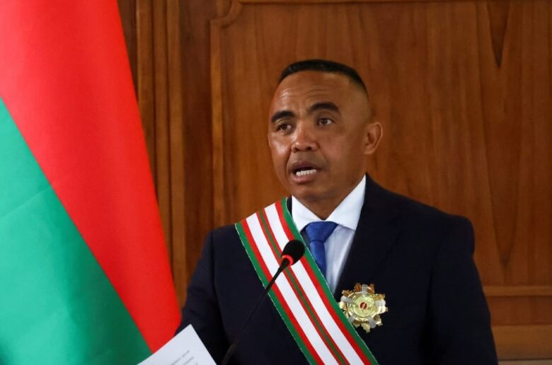 Madagascar  : Le président de transition dissout le gouvernement et limoge le Premier ministre