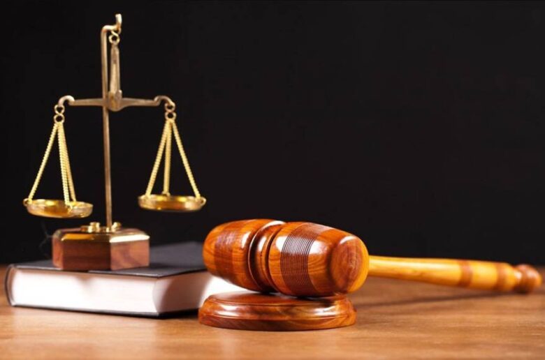 Justice : Une femme ayant volé 46 millions à son mari pour son ex devant les juges