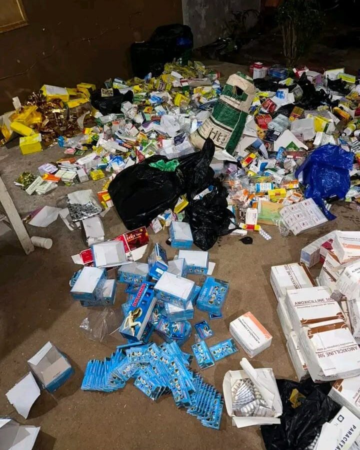 Porto-Novo : une présumée grossiste arrêtée avec 280 kg de médicaments contrefaits