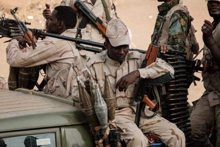 ‎Soudan : des avions liés à un réseau américain auraient ravitaillé les paramilitaires soudanais