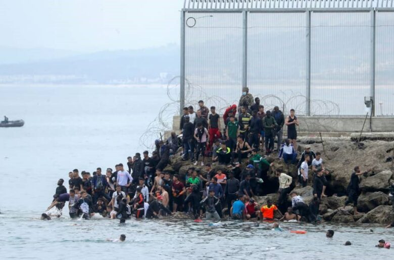 ‎Espagne : près de 70 000 migrants ont déjà quitté Ceuta pour retourner au Maroc