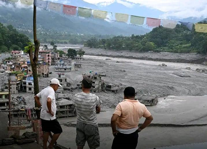 Népal : le bilan des inondations s’alourdit à 903 morts et 4 247 disparus