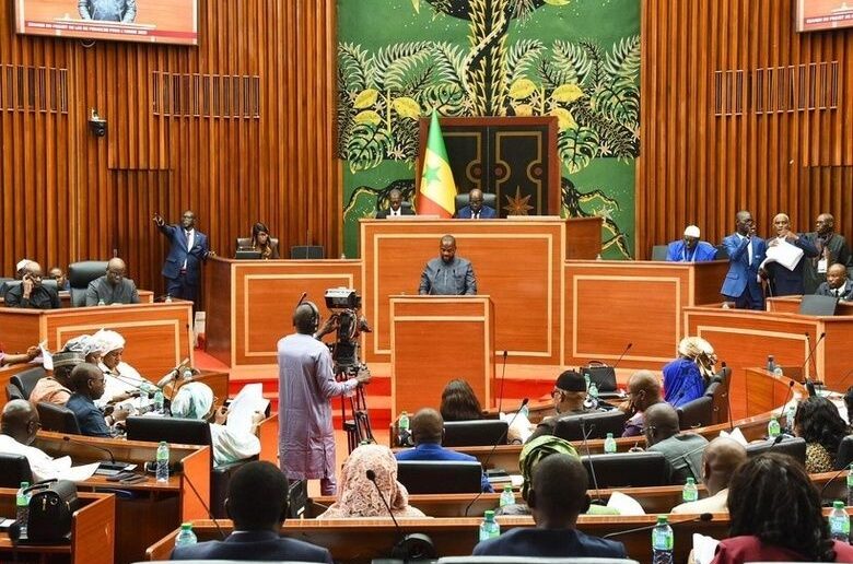 - Rejet de la loi sur les fonds spéciaux : Les députés du PASTEF crient au  blocage des  réformes par Faye