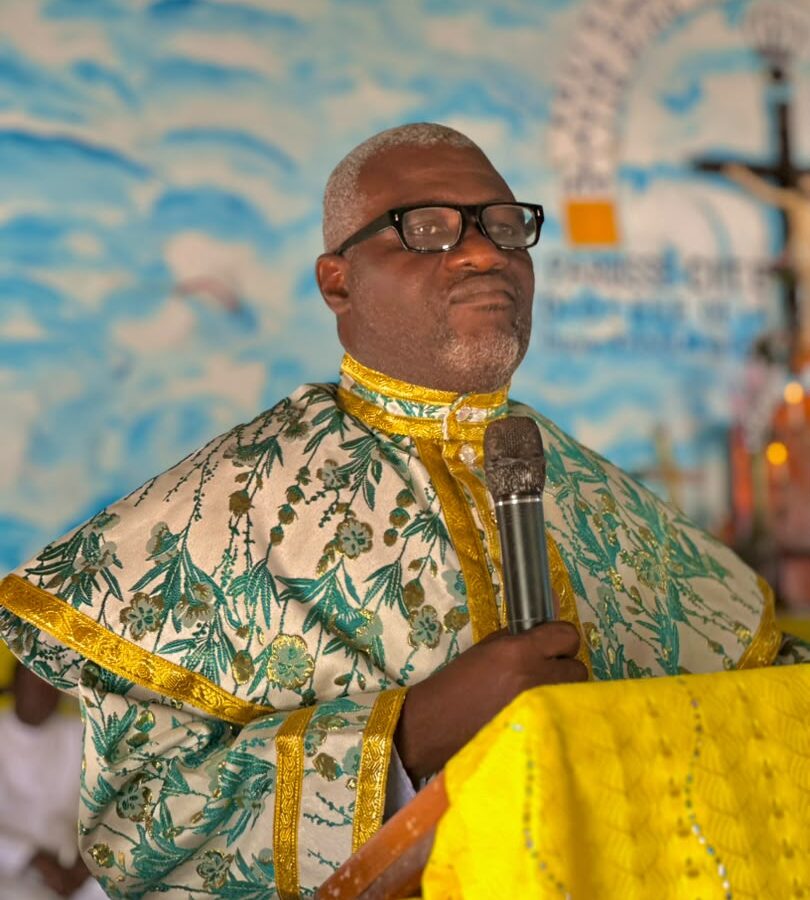 Révérend Pasteur Noël Djossou :