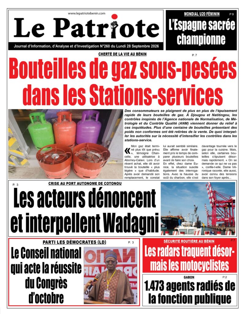 LA UNE