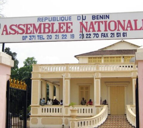 Assemblée nationale : 39 fonctionnaires perdent leur qualité d'agents permanents