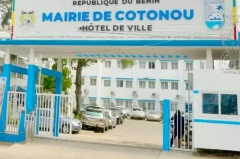 Marchés publics au Bénin : les conseillers communaux bientôt écartés des commissions d’évaluation