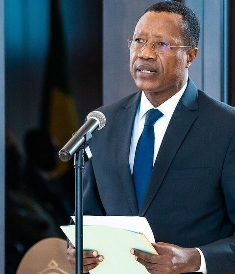 Sénat du Bénin : Edouard Ouin-Ouro  nommé  pour assurer des  tâches administratives et financières