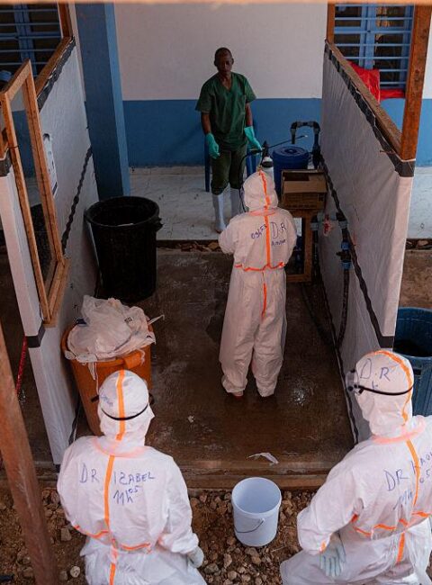 Ebola : Paris renforce son soutien à la RDC